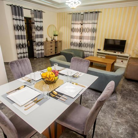 Repavi Lodge Яунде Екстер'єр фото