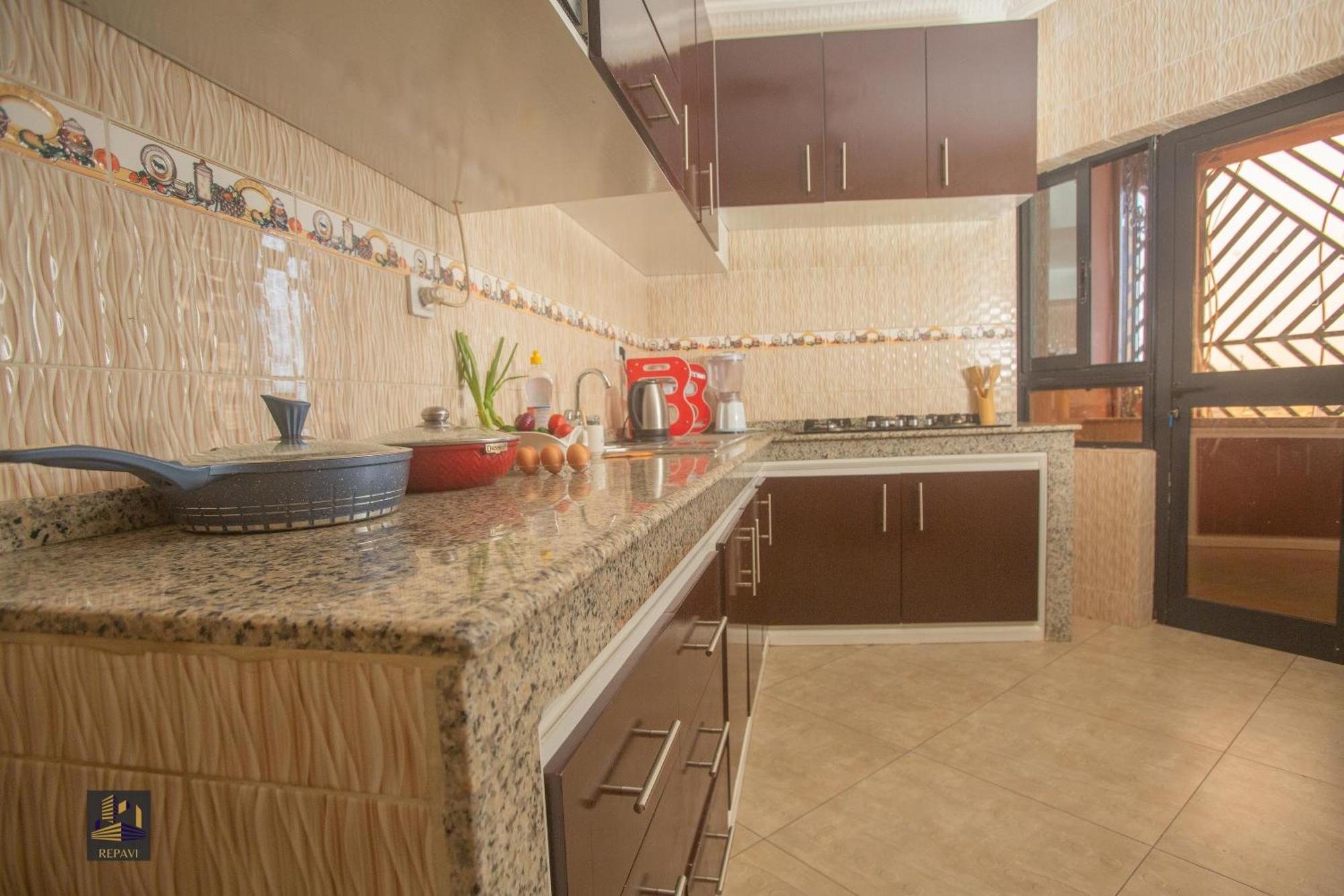 Repavi Lodge Яунде Екстер'єр фото